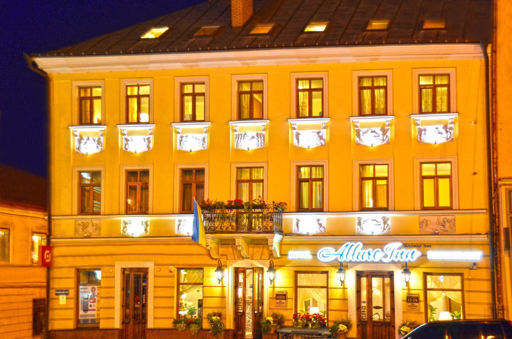 Allureinn Hotel And Spa Chernivtsi Exterior foto